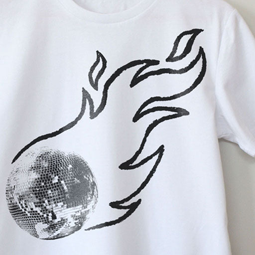 Close up image of printed design – Eurorack 80s electronic music synth t-shirt unisex vegan