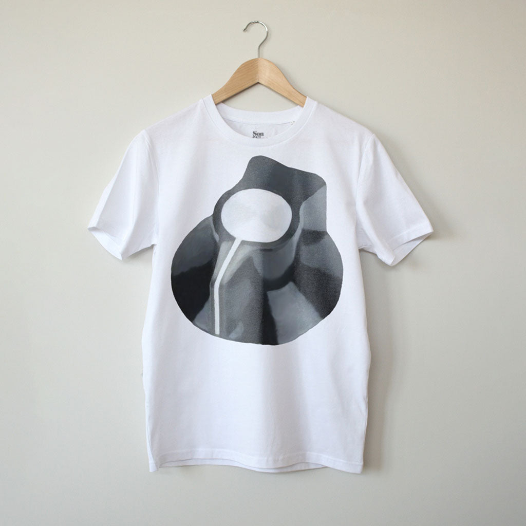 Pointer Knob. Contemporary Eurorack T-Shirt for Electronic Music Festival T-Shirt – Vegan T-Shirt – PETA Approved and 100% organic cotton