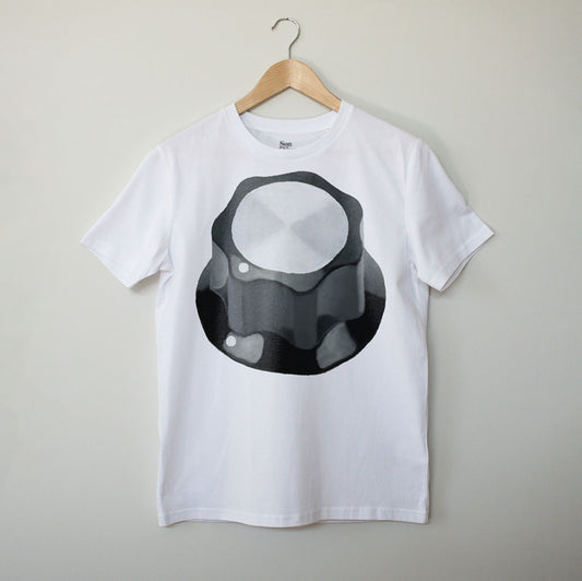 Moog knob Pot Illustration. Contemporary Synth T-Shirt for Electronic Music Festival T-Shirt – Vegan T-Shirt – PETA Approved and 100% organic cotton